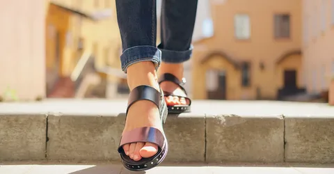 Best Sandals For Seniors