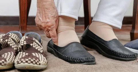 best shoes for elderly women