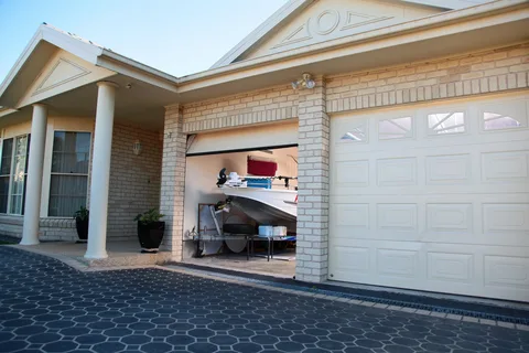 Roller Door Repairs Adelaide Northern Suburbs